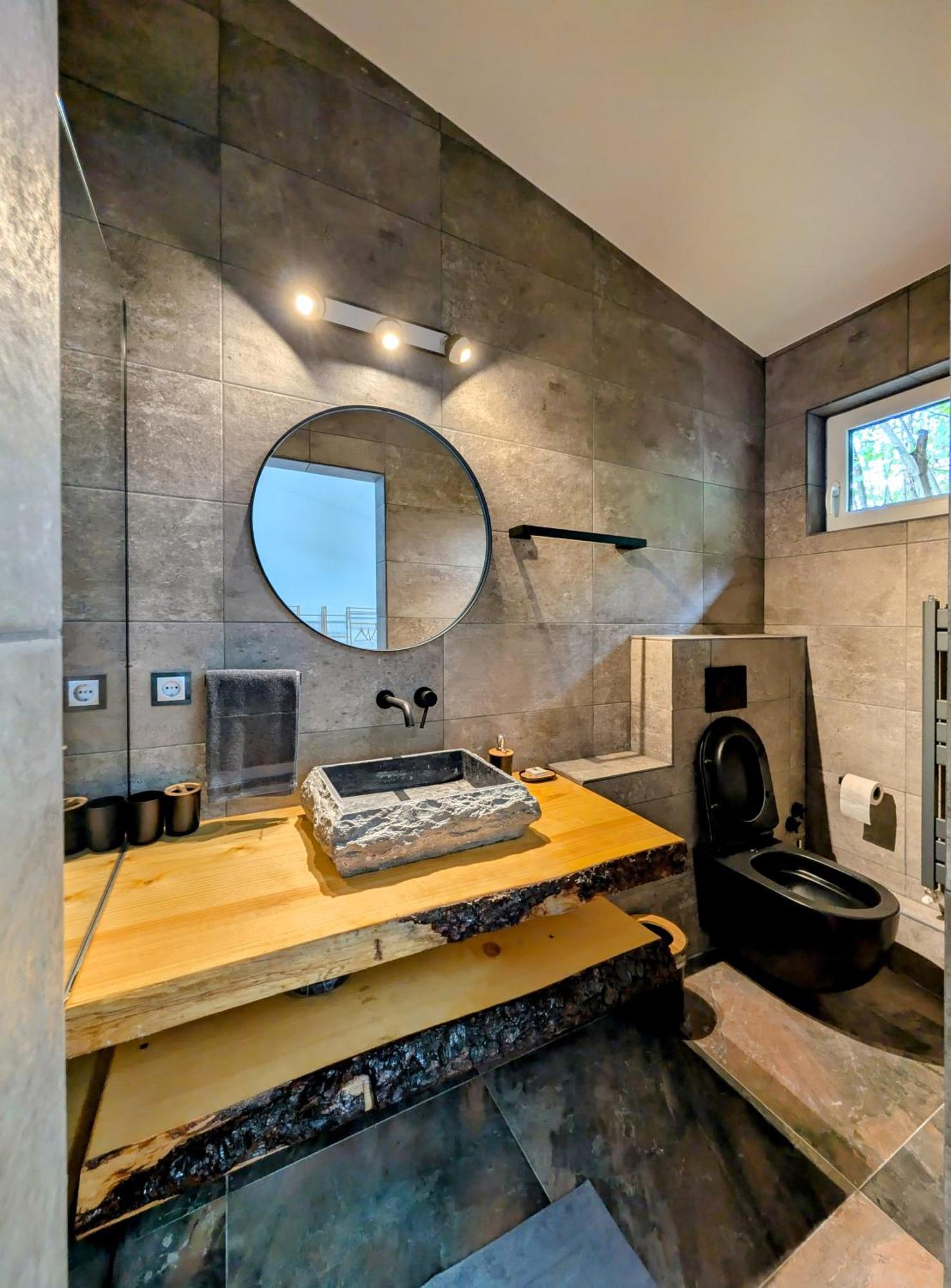 Casa Din Padure Hotel Orsova Bagian luar foto